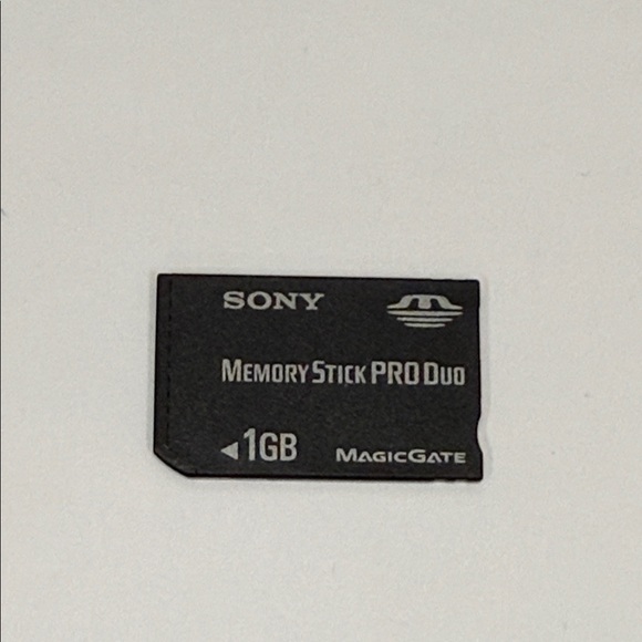 Sony Memory Stick PRO Duo 1GB - Black and White - Picture 1 of 2